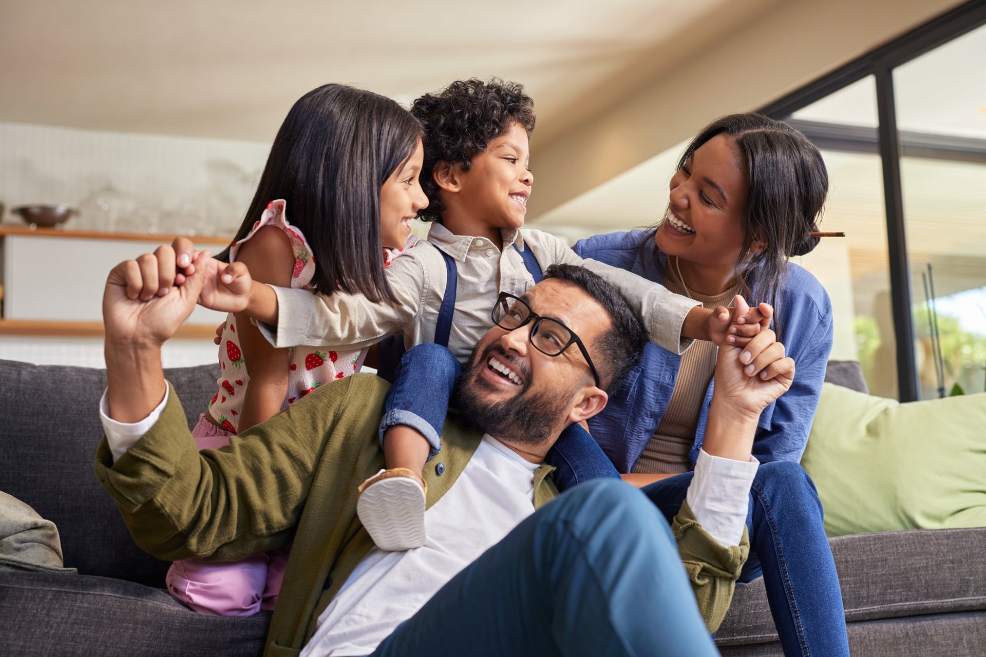 happy family smiling